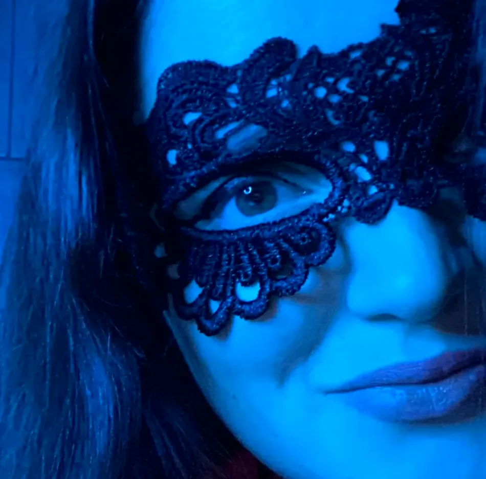 Celine, 29