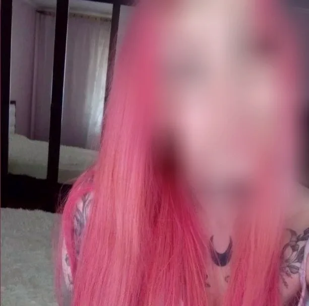 Isabella, 37